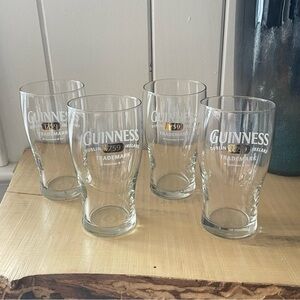 Guinness Curved Pint Beer Glasses Gold  1759 Logo 4 Pieces Gift Idea Collectible